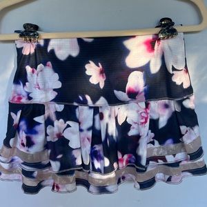 LUCKY IN LOVE 💗 Skirt Size Small